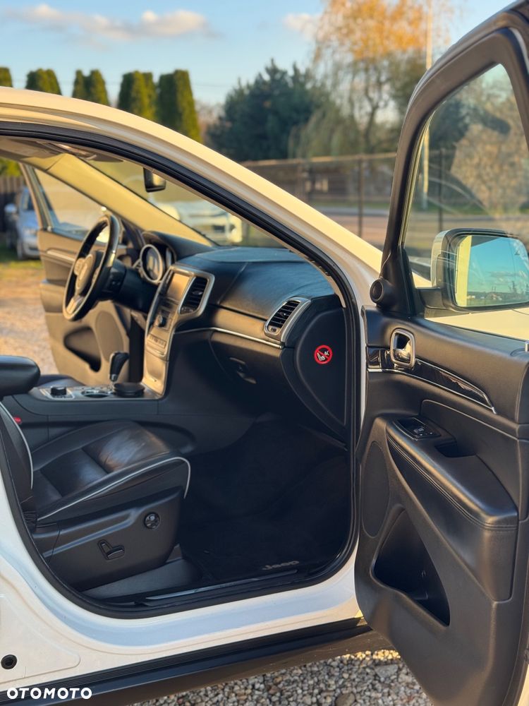 Jeep Grand Cherokee 3.0I CRD Overland Summit - 23