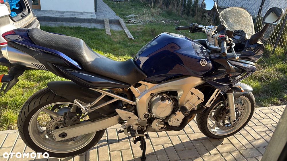Yamaha FZ6 - 3