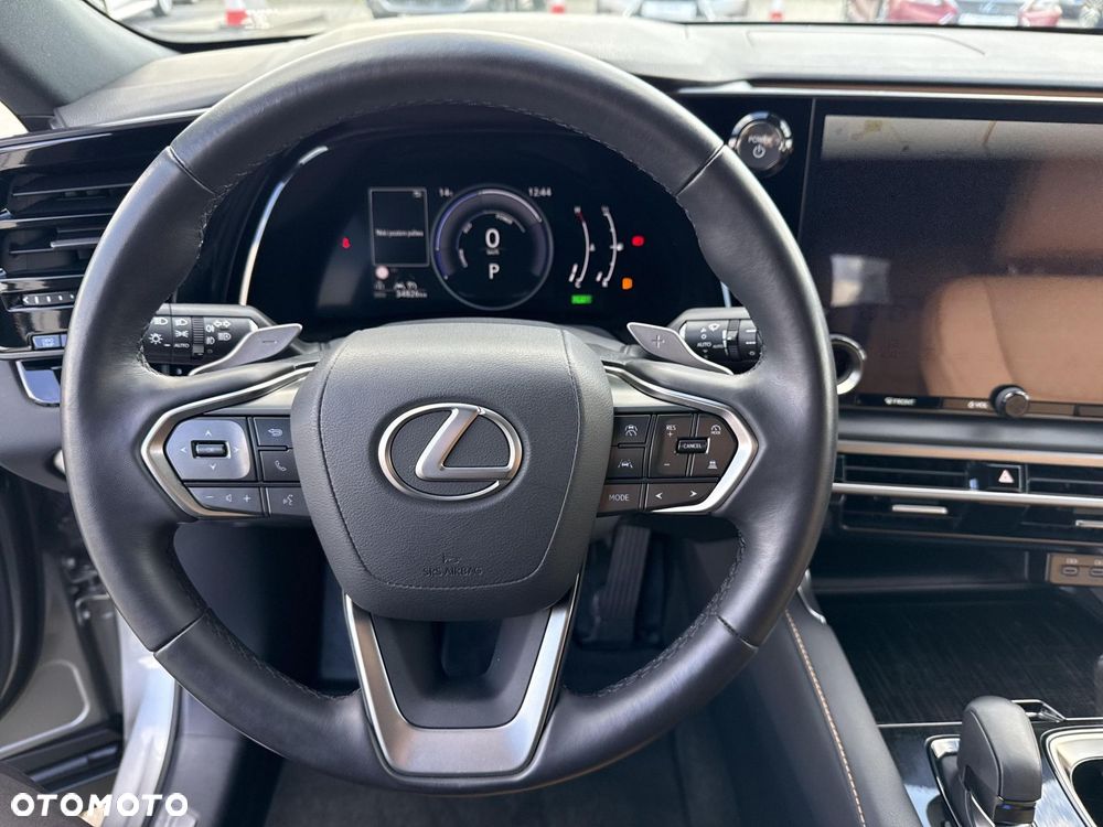 Lexus RX - 16