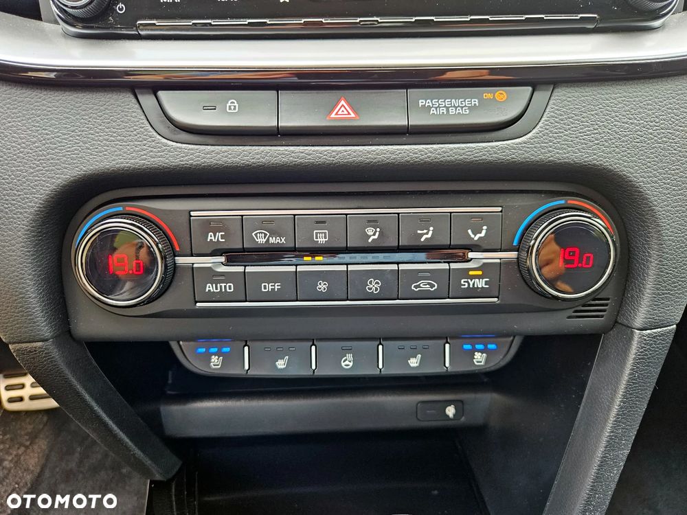 Kia XCeed 1.6 T-GDI L Business Line DCT - 37