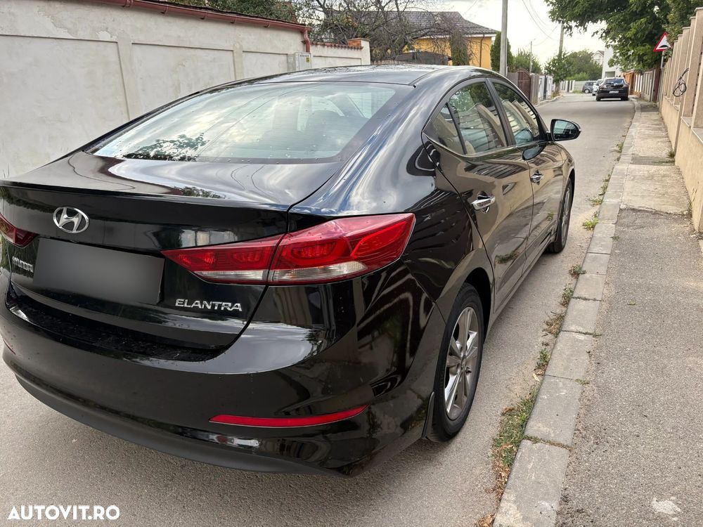 Hyundai Elantra 1.6 MPi Comfort - 4