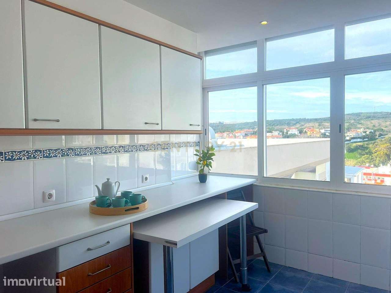 T3 transformado em T2 - 2 casas de banho e elevador - Grande imagem: 5/38