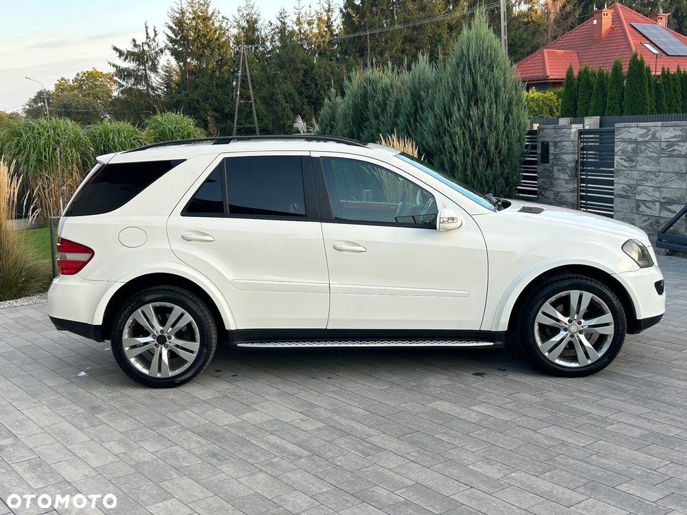 Mercedes-Benz ML 350 4-Matic - 8