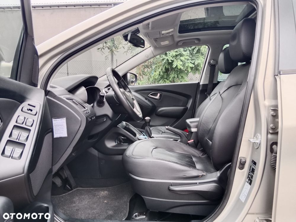 Hyundai ix35 2.0 2WD Style - 12
