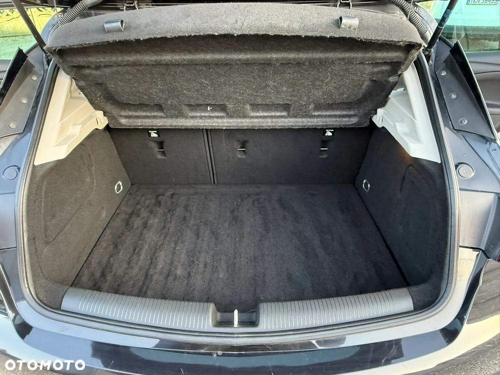 Opel Astra 1.4 Turbo Start/Stop Innovation - 29