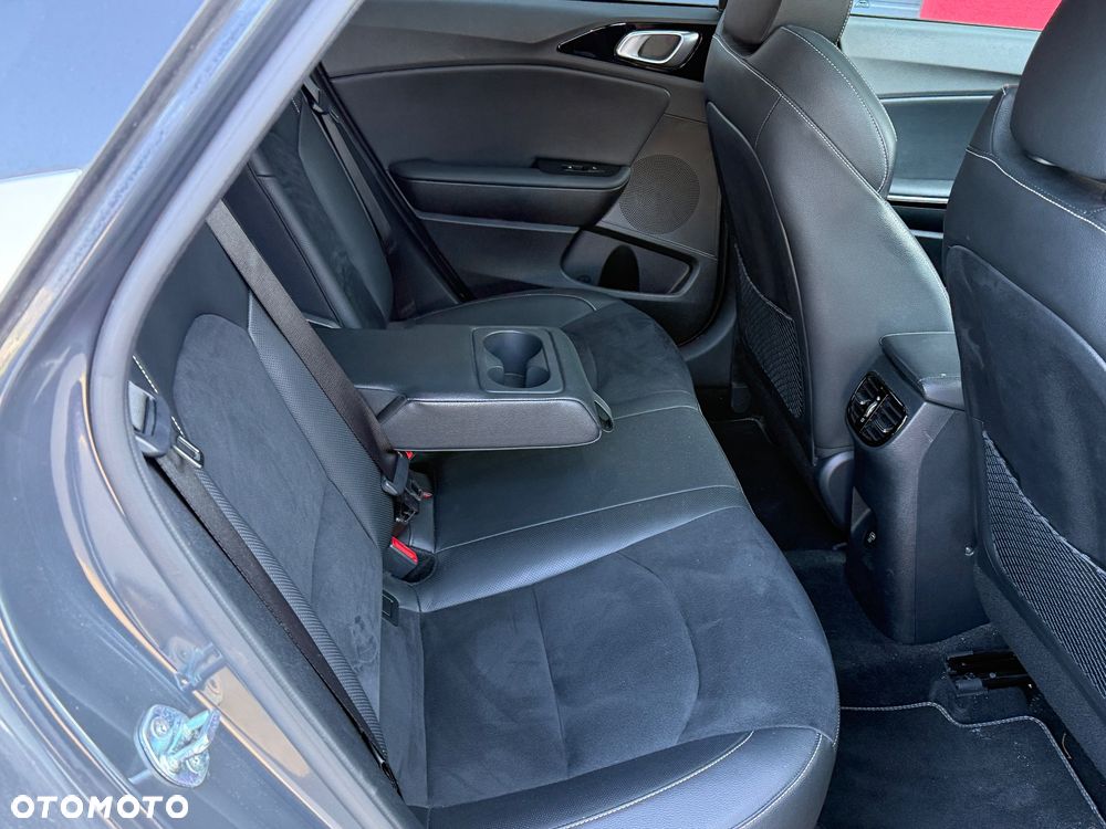 Kia ProCeed 1.5 T-GDI DCT7 OPF GT LINE - 27