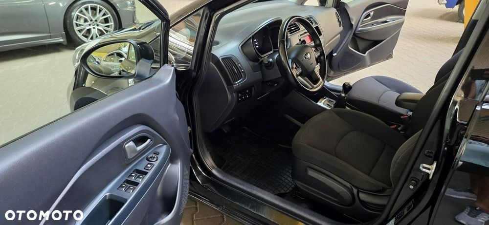 Kia Rio 1.2 L Business Line - 11