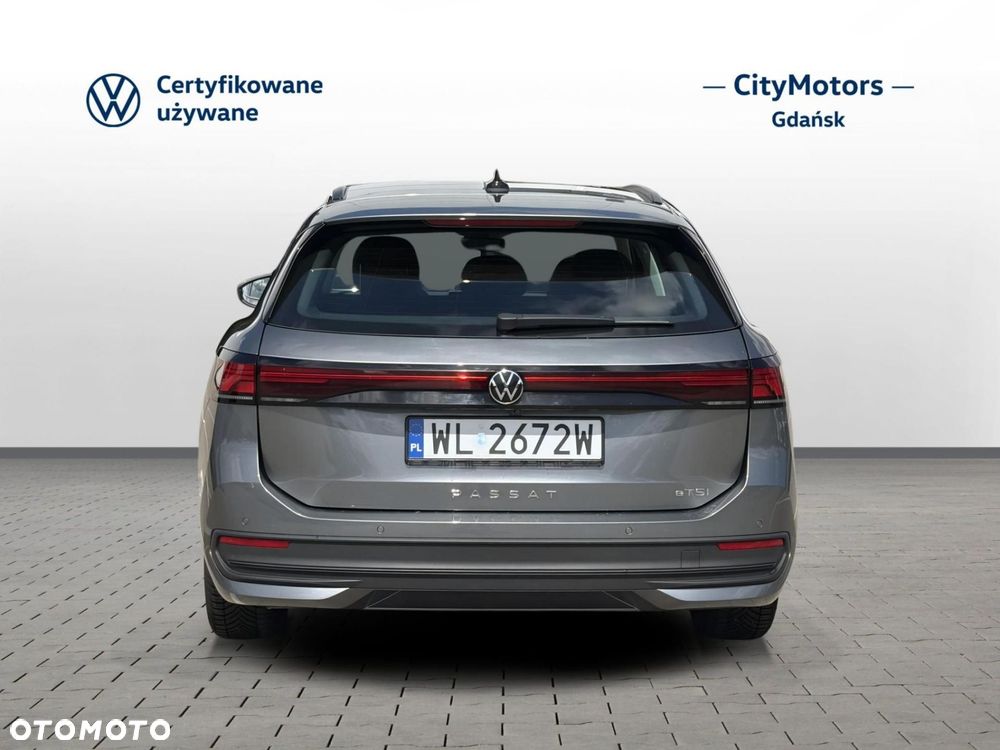Volkswagen Passat - 8