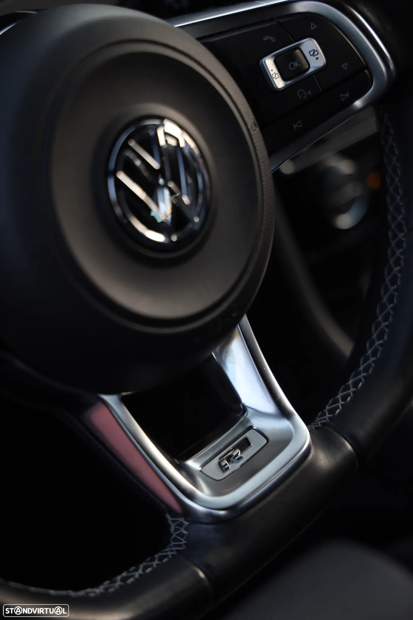 VW Golf Variant 1.6 TDi R-Line - 21