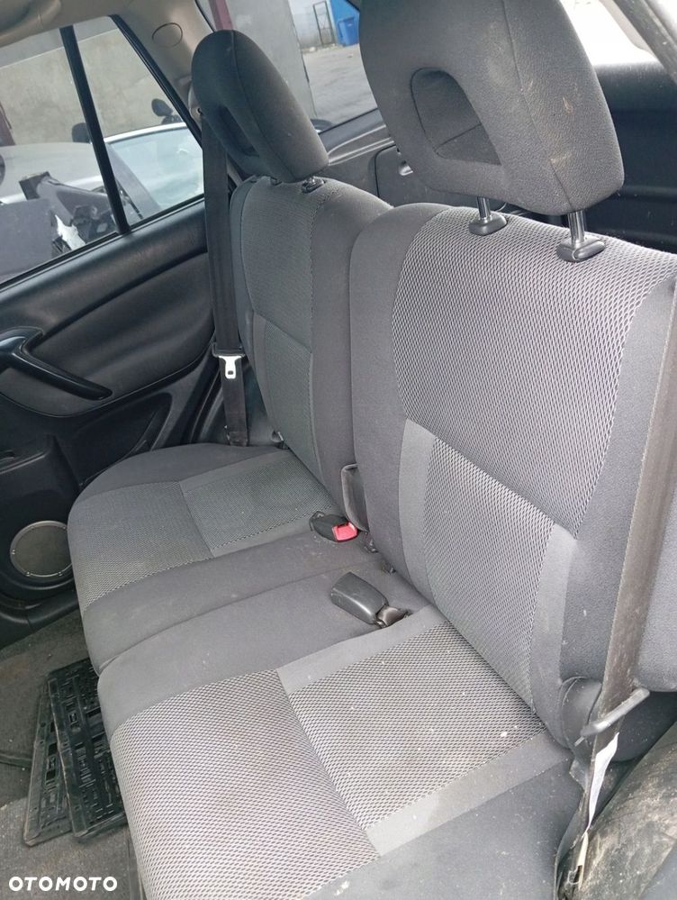 TOYOTA RAV4 II LIFT 5D KANAPA TYLNA TYŁ PASY - 2