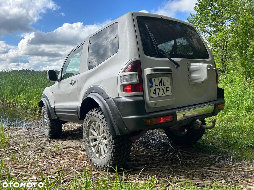 Mitsubishi Pajero - 6