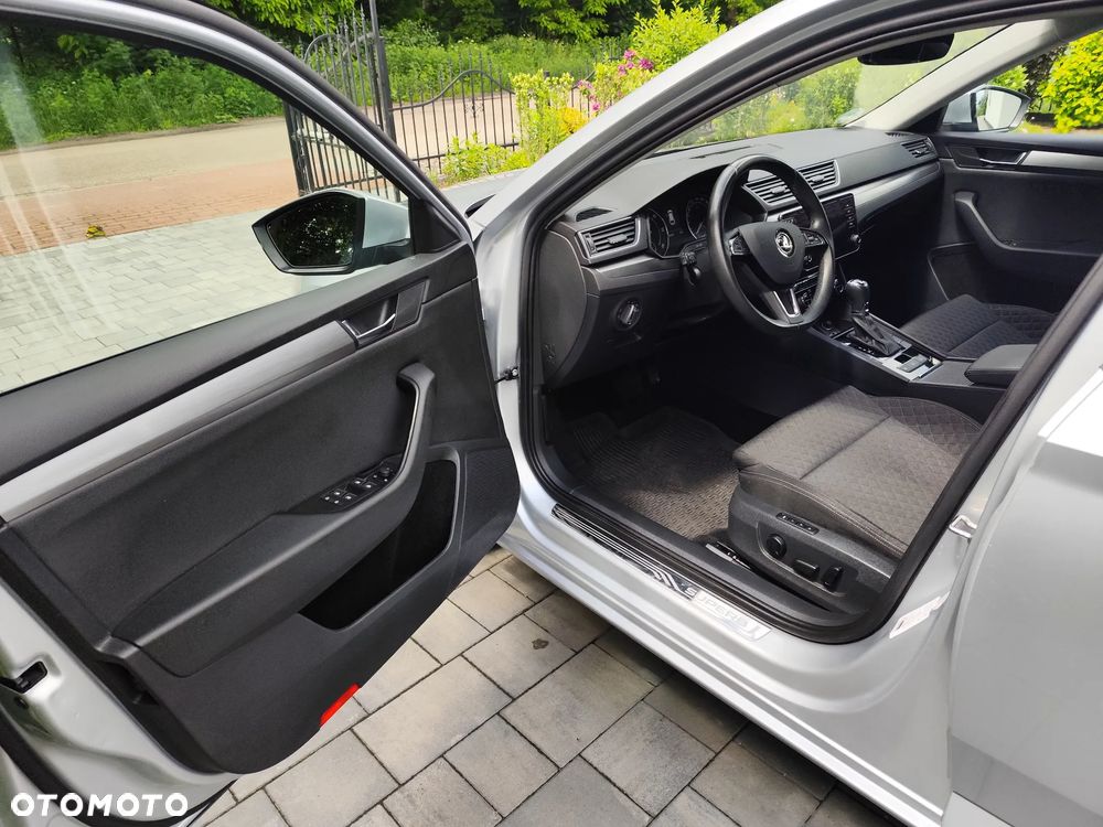 Skoda Superb 2.0 TDI SCR 4x4 Style DSG - 12