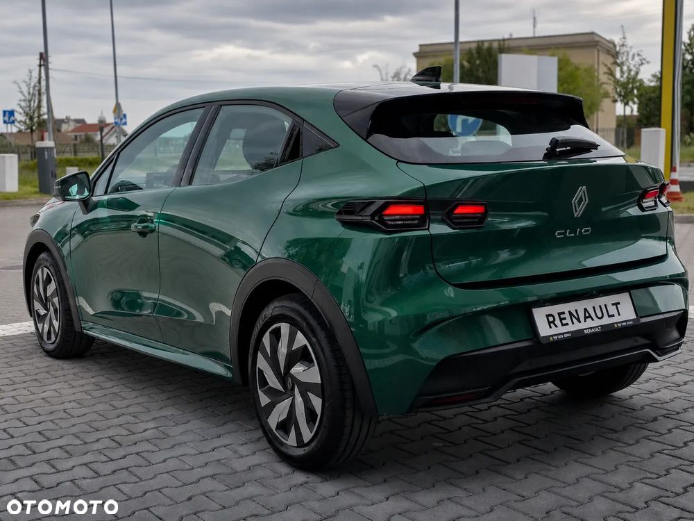 Renault Clio TCe 115 Evolution - 8