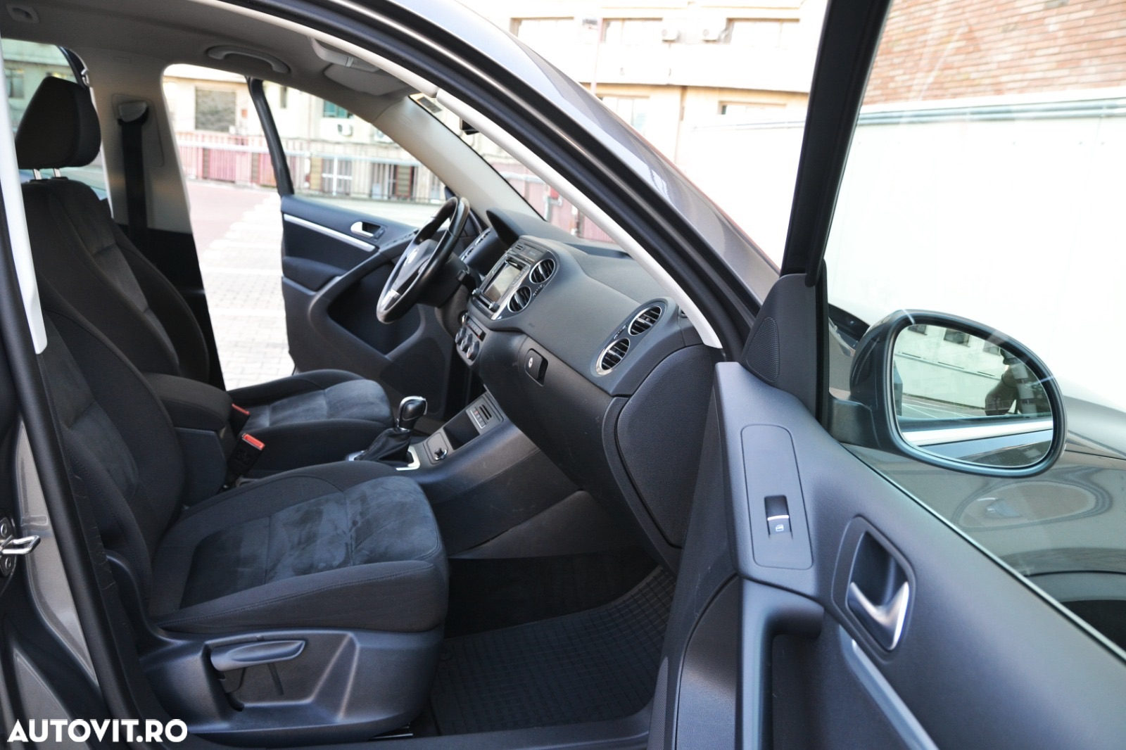 Volkswagen Tiguan 2.0 TDI SCR 4MOTION DSG R-Line - 15