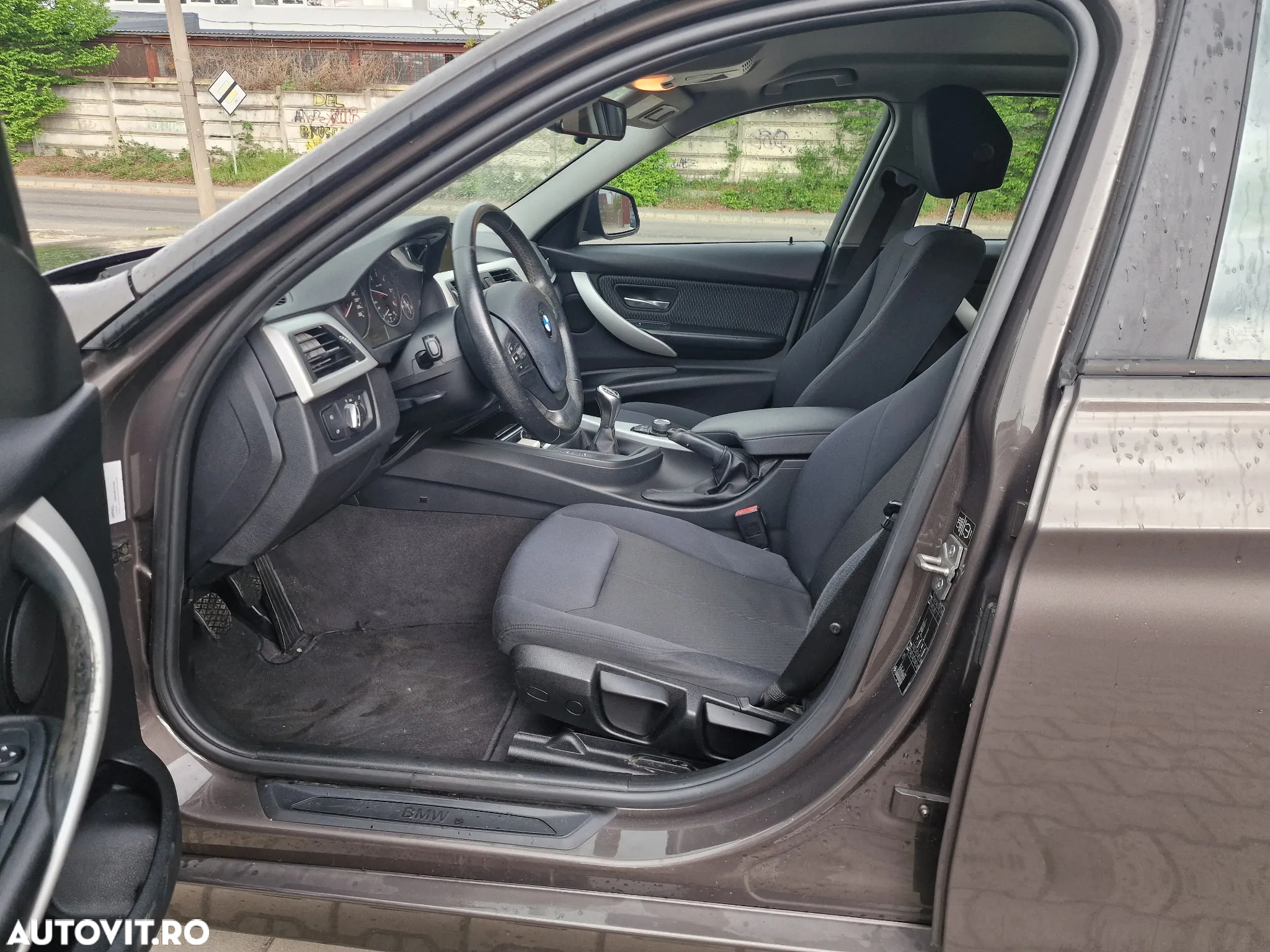 BMW Seria 3 - 16
