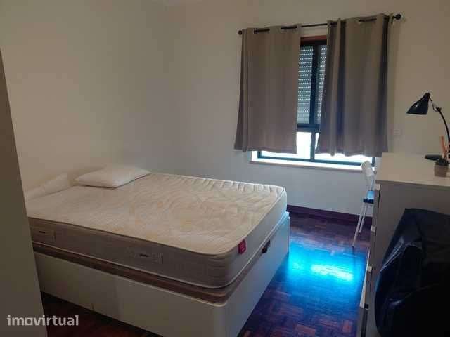 Apartamento T3 com Garagem - Grande imagem: 2/10