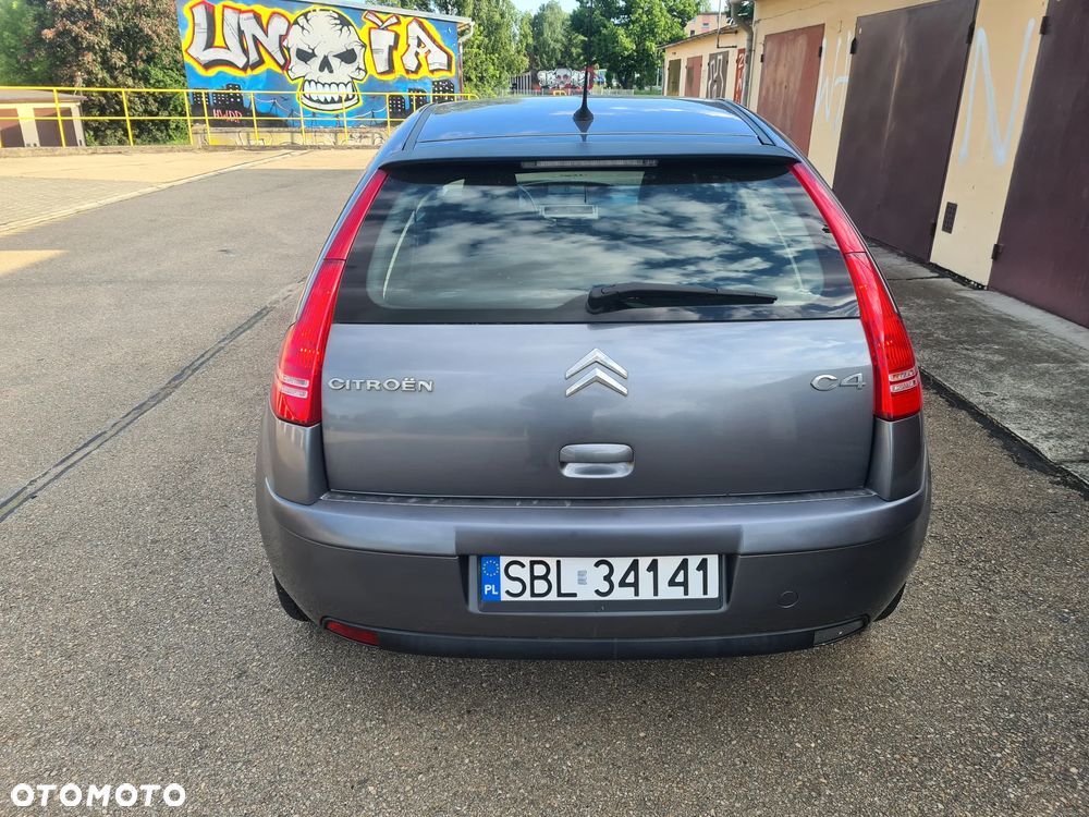 Citroën C4 VTi 120 Exclusive - 4