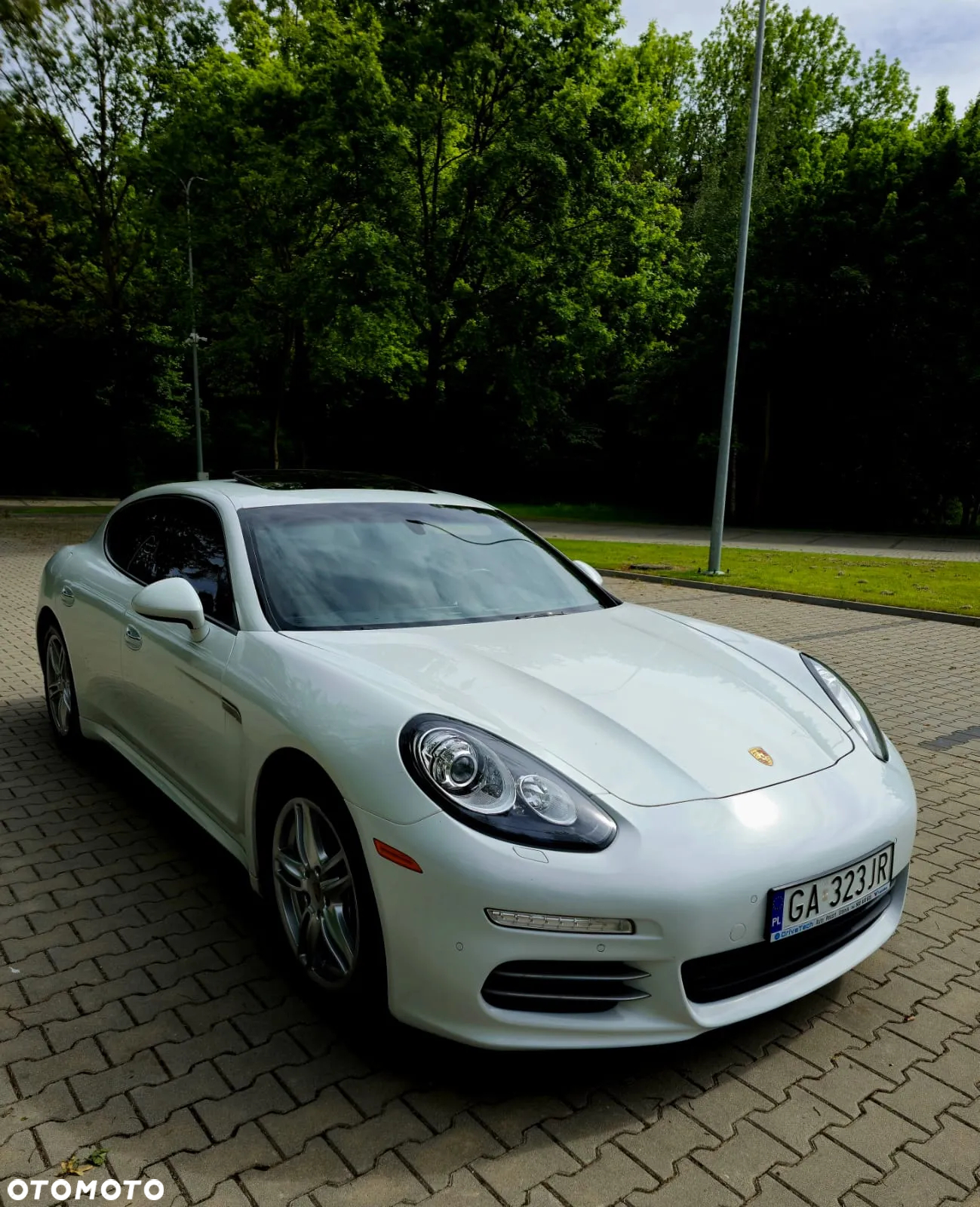 Porsche Panamera 4 PDK Edition - 12