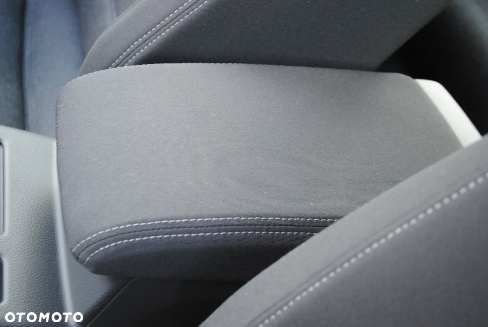 Volkswagen Passat - 14