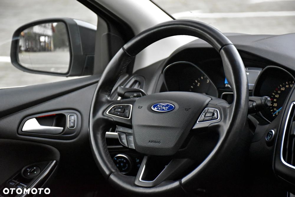 Ford Focus 1.5 TDCi Black Edition - 37