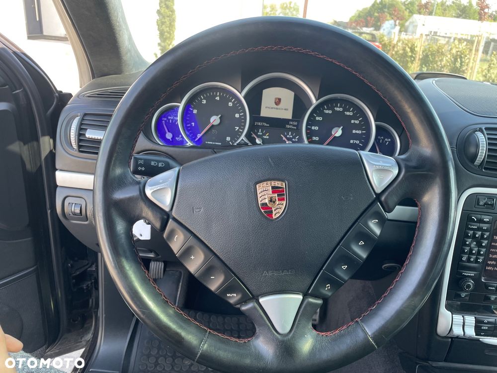 Porsche Cayenne - 18