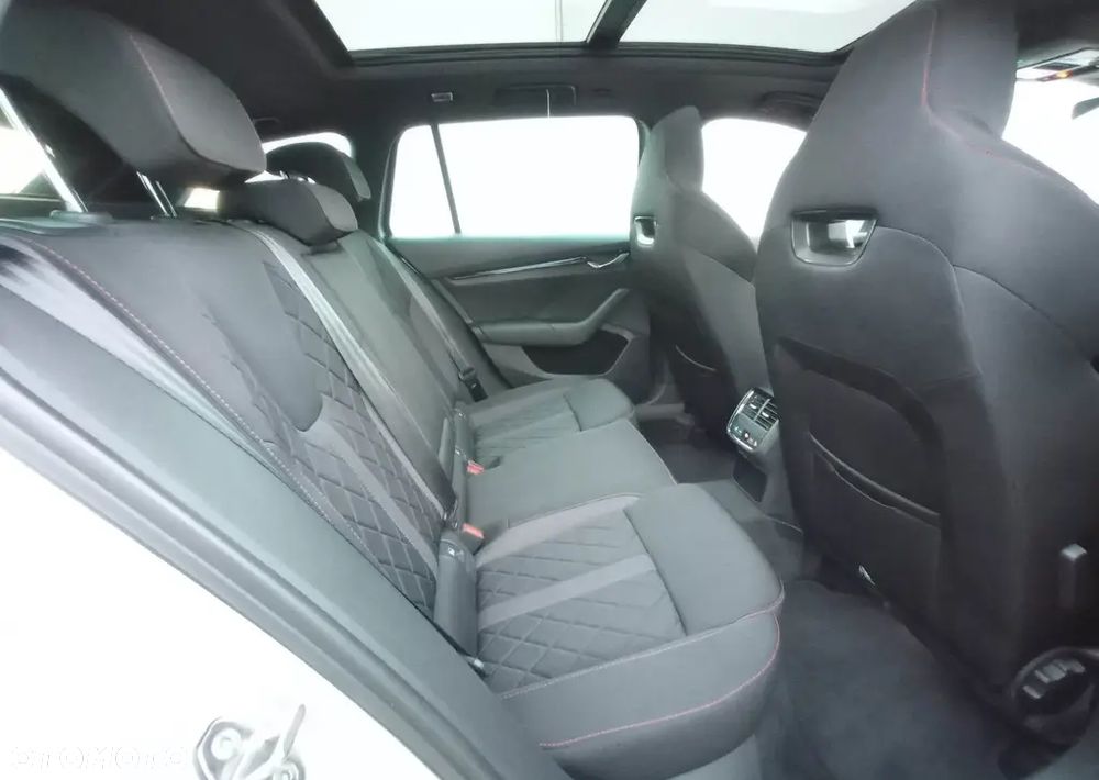 Skoda Octavia 2.0 TDI 4x4 RS DSG - 26