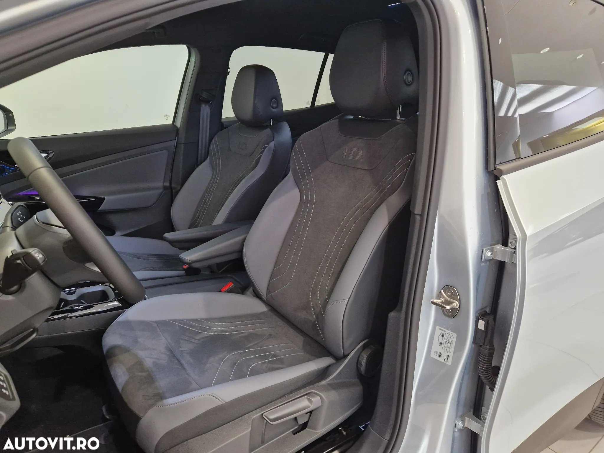 Volkswagen ID.4 77 kWh Pro - 11