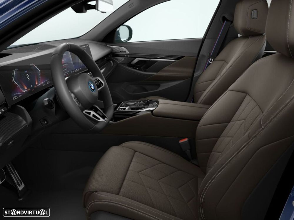 BMW 530 e Pack Desportivo M Pro - 3