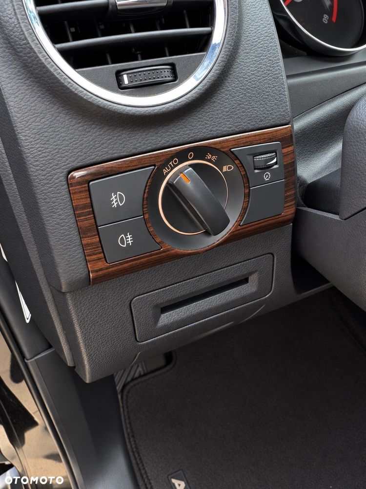 Opel Antara 2.0 CDTI Automatik 4x4 Navi - 25