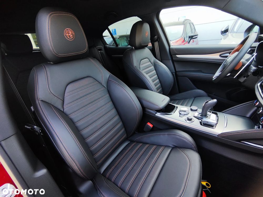Alfa Romeo Stelvio 2.0 Turbo Intensa Q4 - 27