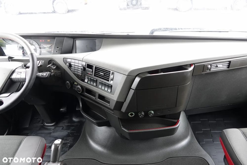 Volvo FH 500 / KLIMATYZACJA POSTOJOWA / OPONY 100% / I-SHIFT - 31