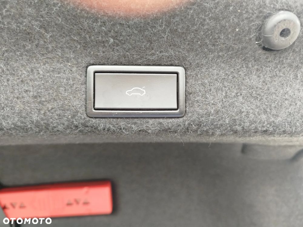 Volkswagen Passat 2.0 TSI Business DSG - 19