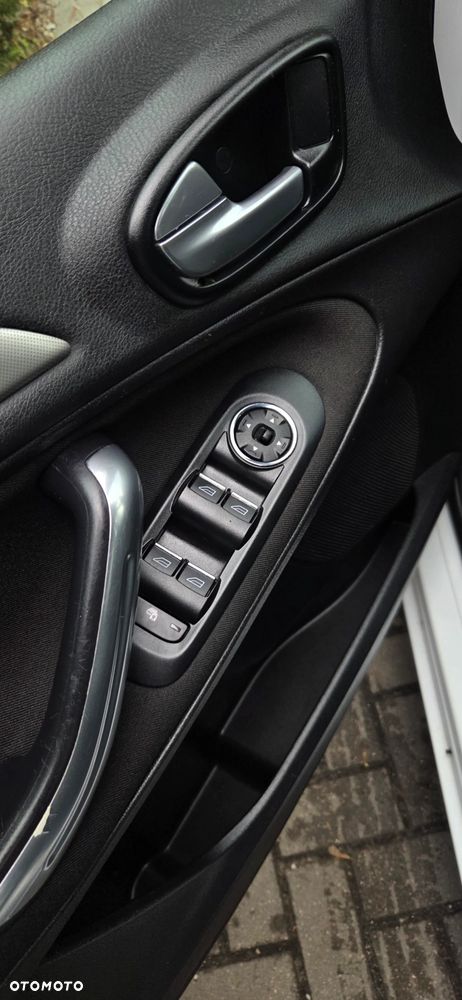 Ford S-Max 2.0 TDCi DPF Business Edition - 22