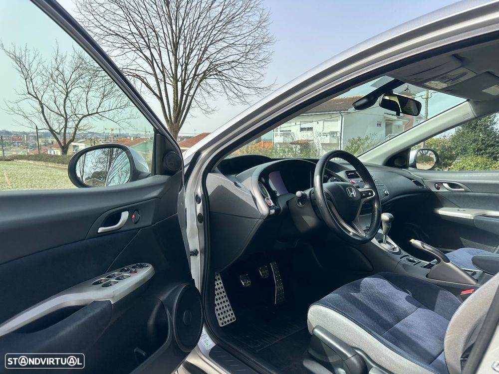 Honda Civic 1.4 Comfort - 14