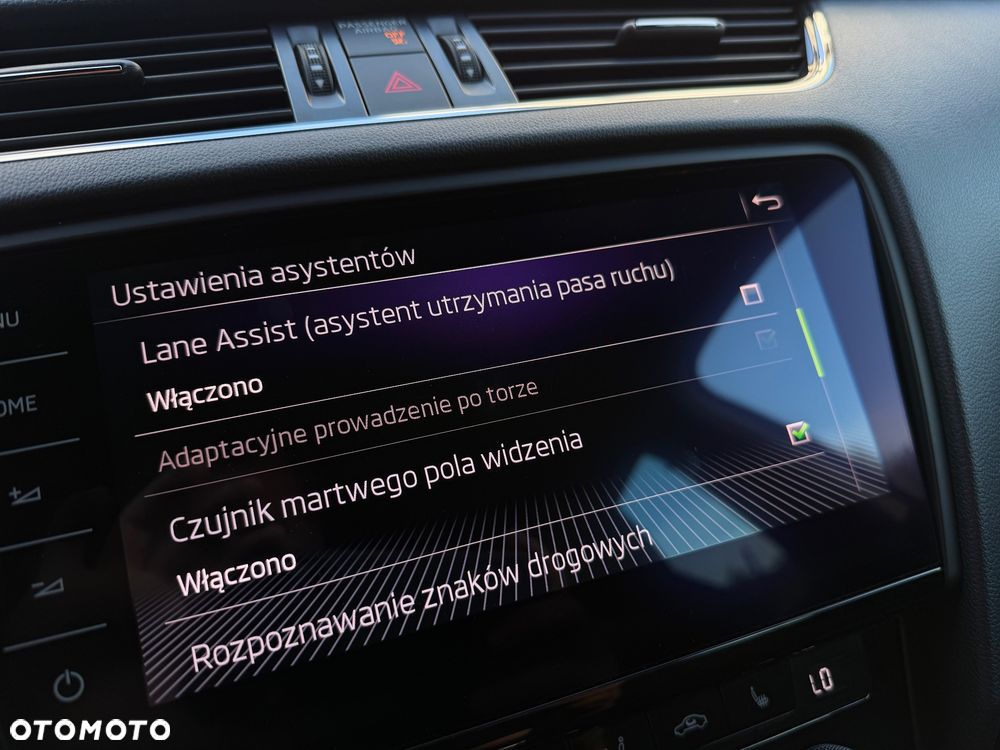 Skoda Octavia 2.0 TSI RS Challenge 245 DSG - 26