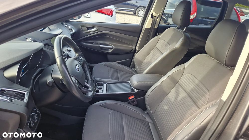 Ford Kuga 2.0 TDCi 4x4 Titanium - 20