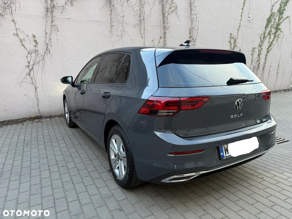 Volkswagen Golf 1.5 eTSI Life DSG - 6