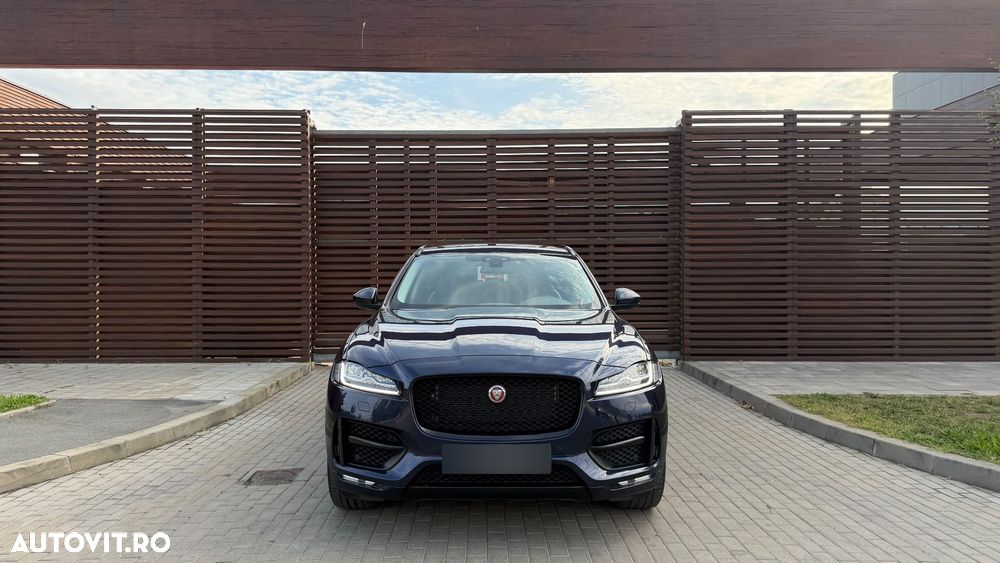 Jaguar F-Pace - 5