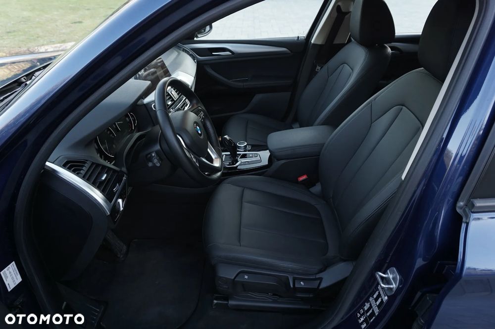 BMW X3 xDrive20i Advantage - 15