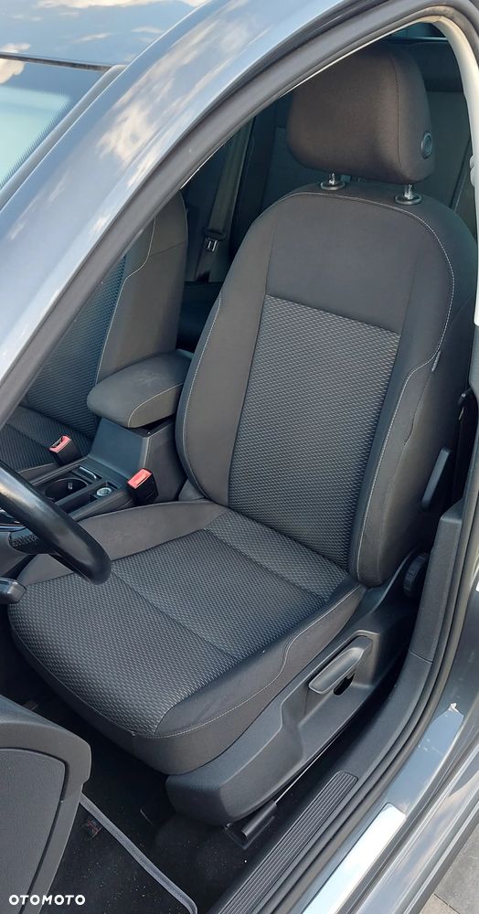 Volkswagen Golf 1.6 TDI Sound - 17