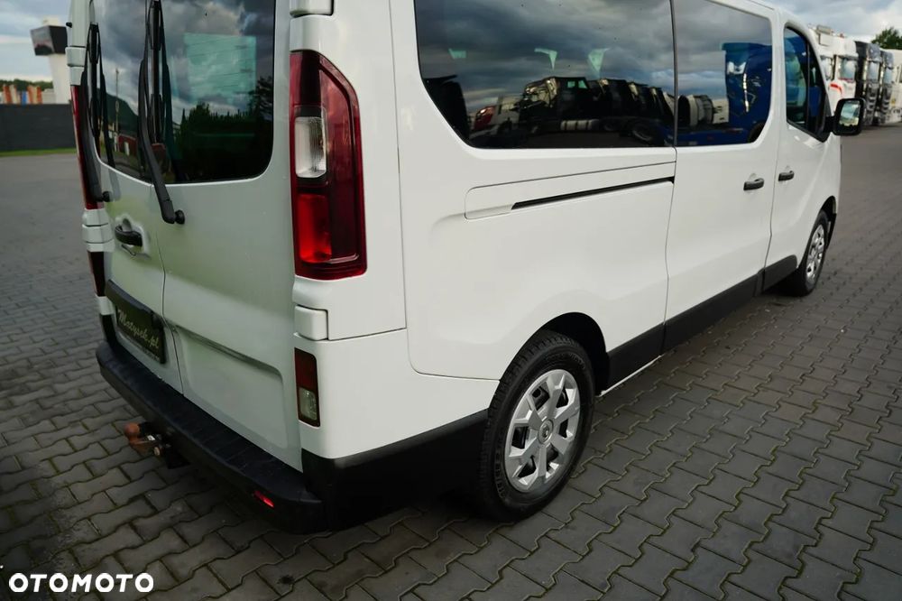 Renault TRAFIC III / BUS / 9 MIEJSC / 2022 ROK / SERWISOWANY / EURO 6 - 14
