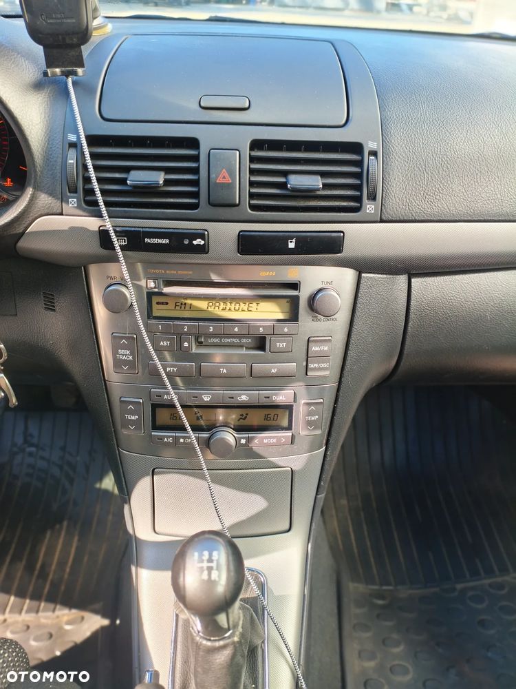 Toyota Avensis 1.8 VVT-i Luna - 9