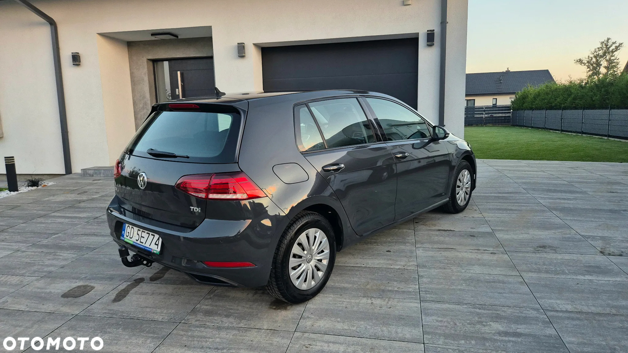 Volkswagen Golf VII 1.6 TDI BMT Trendline - 2