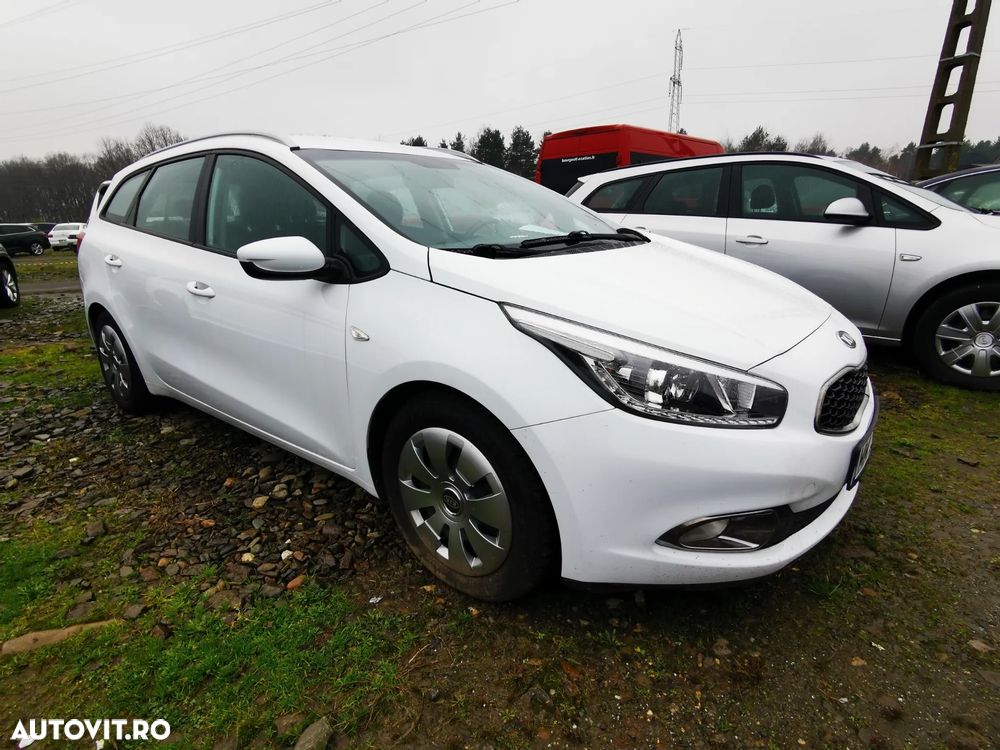 Kia Ceed 1.4 CRDi 90 SW Vision - 12