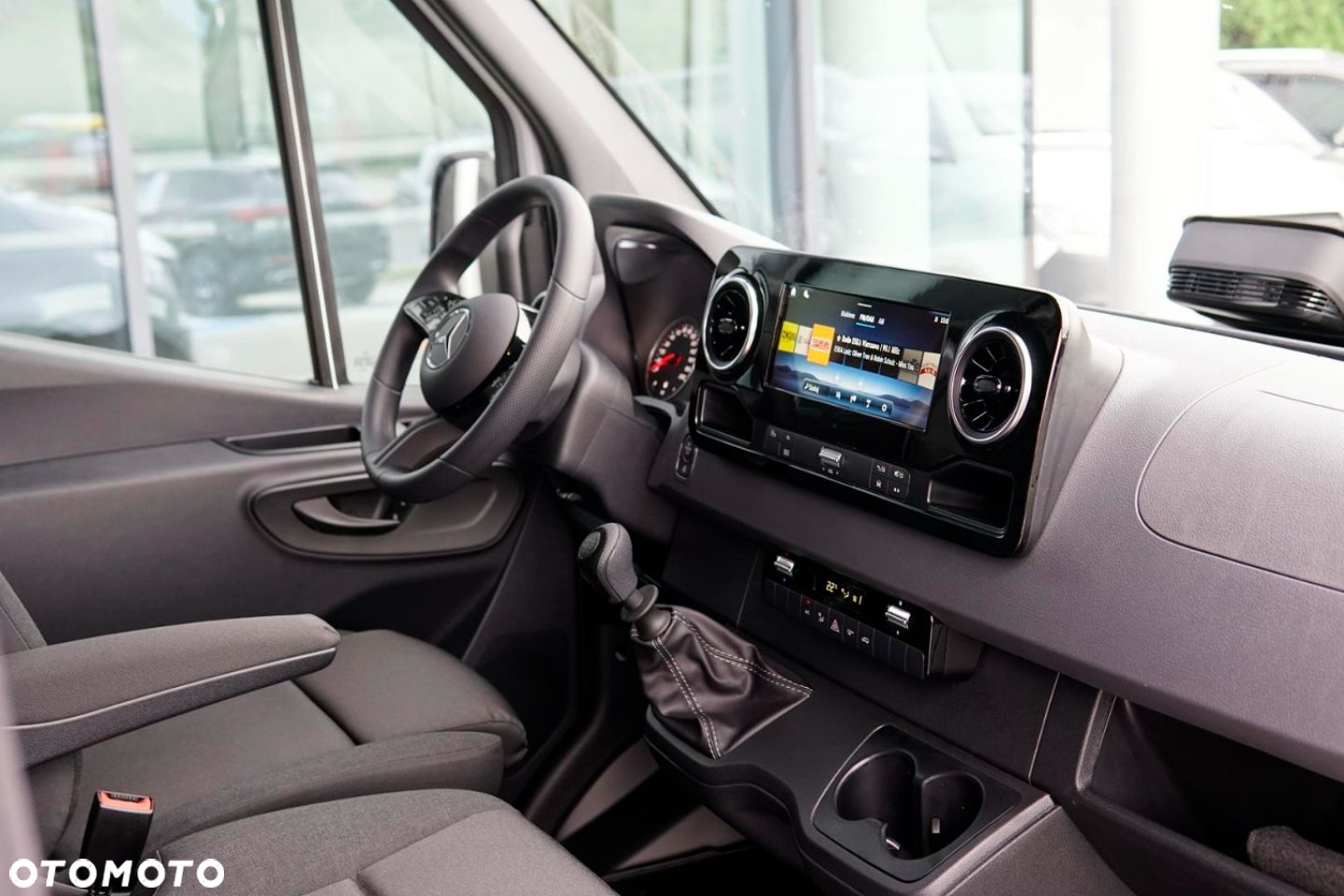 Mercedes-Benz Sprinter - 20