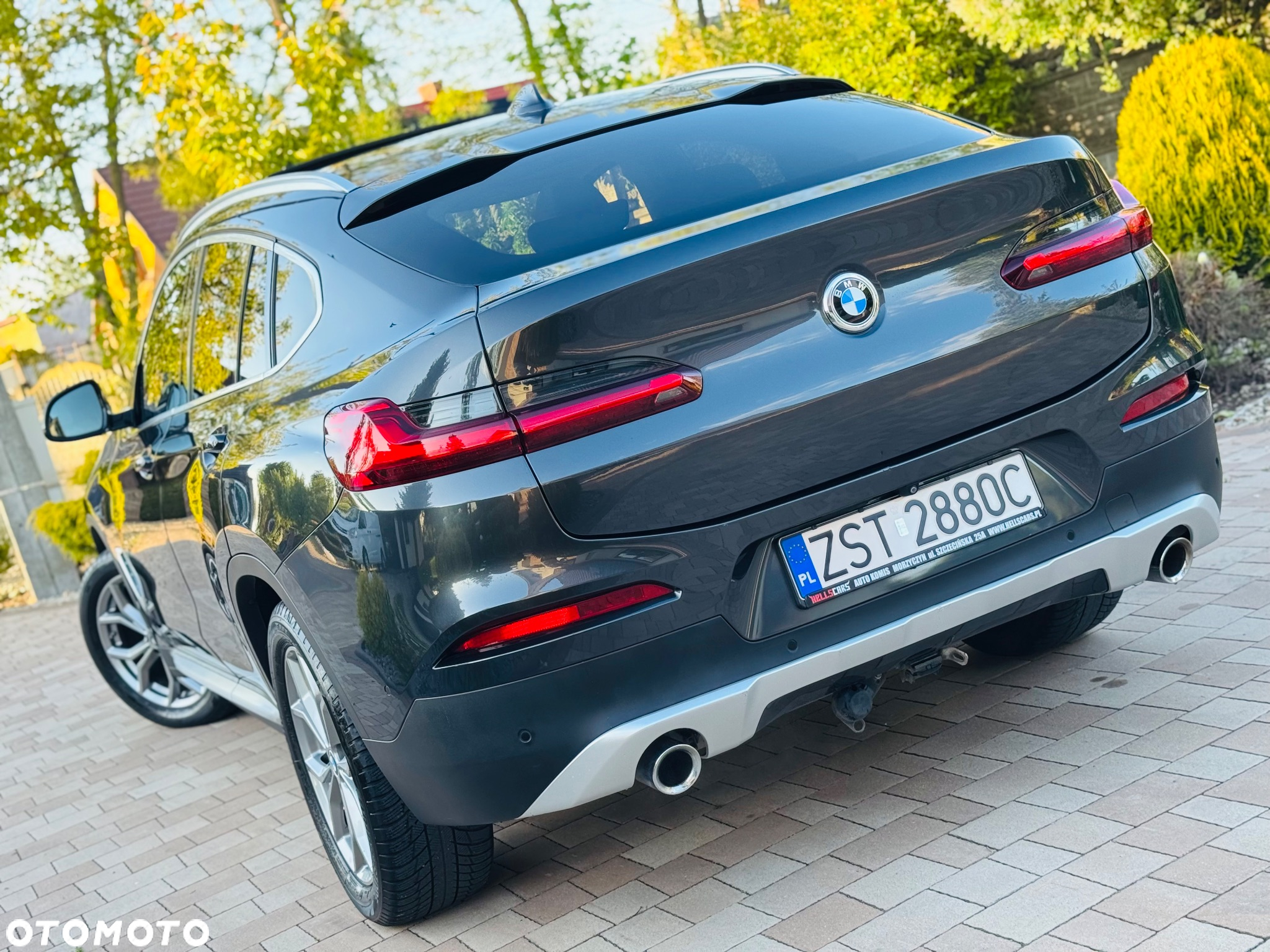 BMW X4 xDrive20i xLine sport - 4