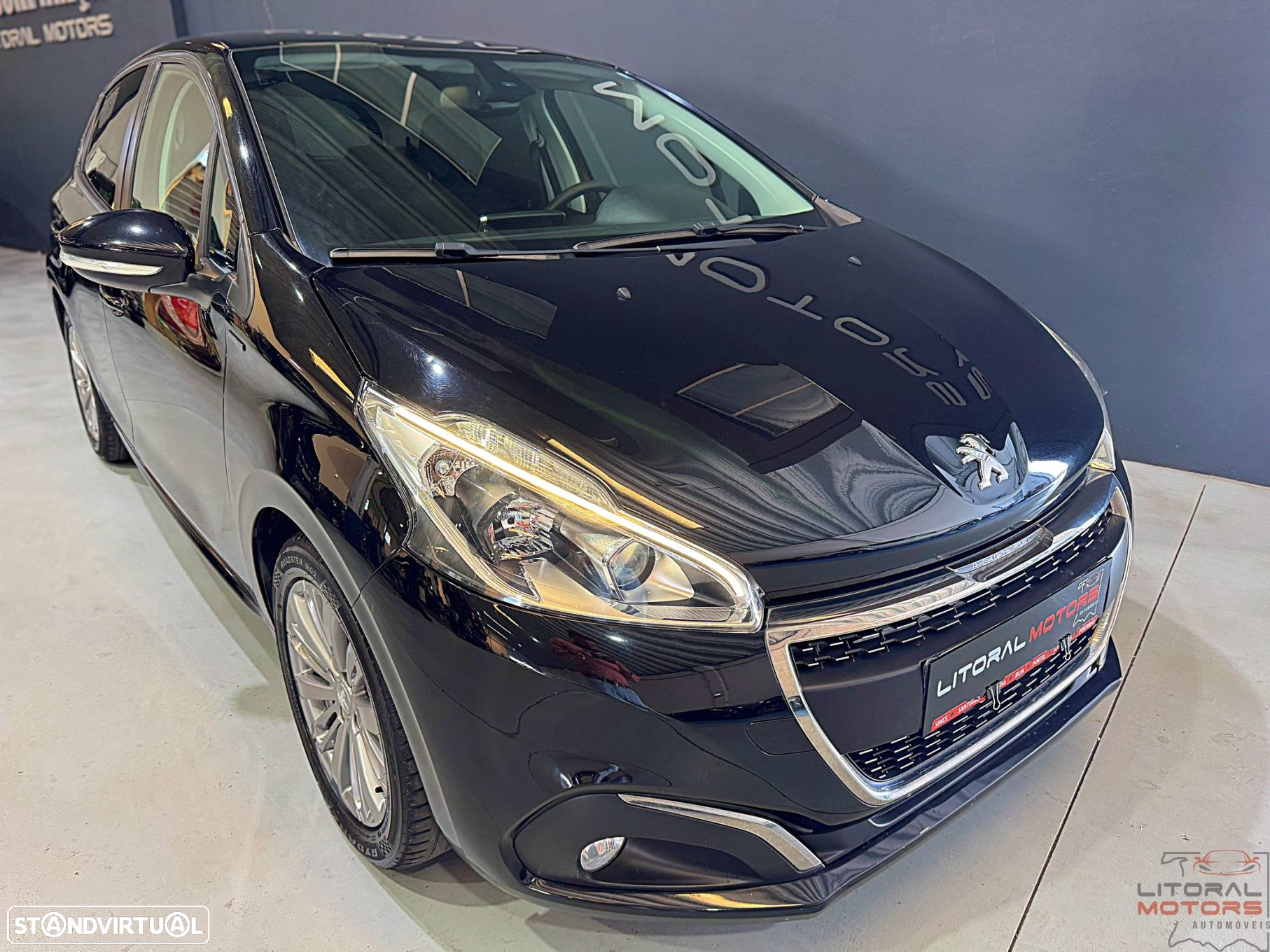 Peugeot 208 1.2 PureTech Signature - 3
