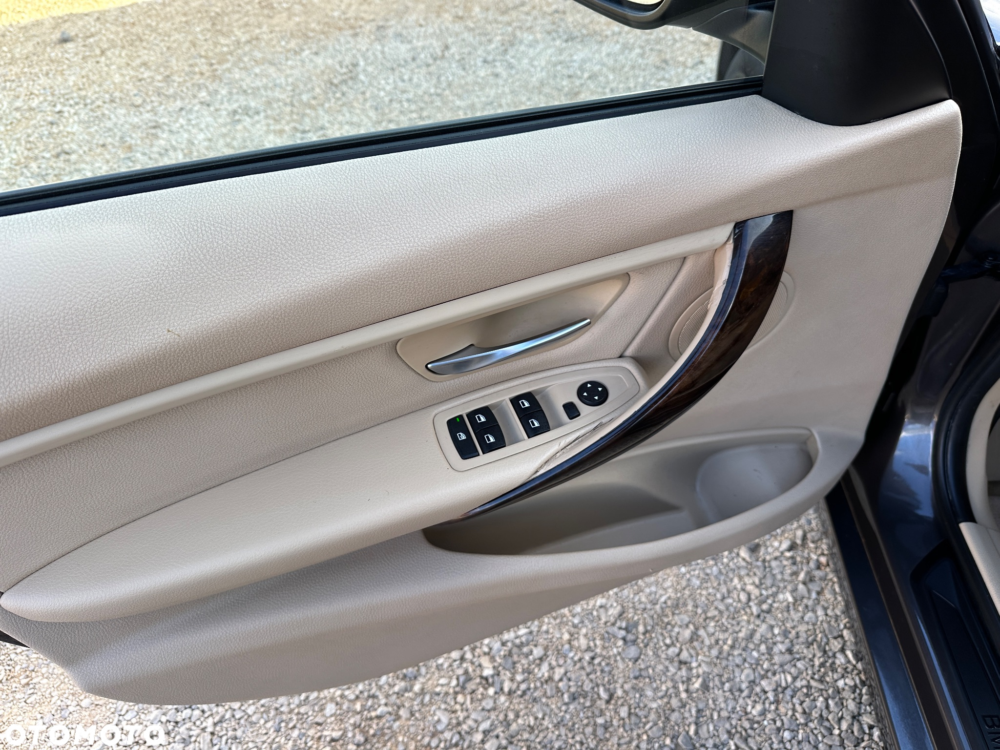 BMW Seria 3 318d DPF Touring Edition Exclusive - 13