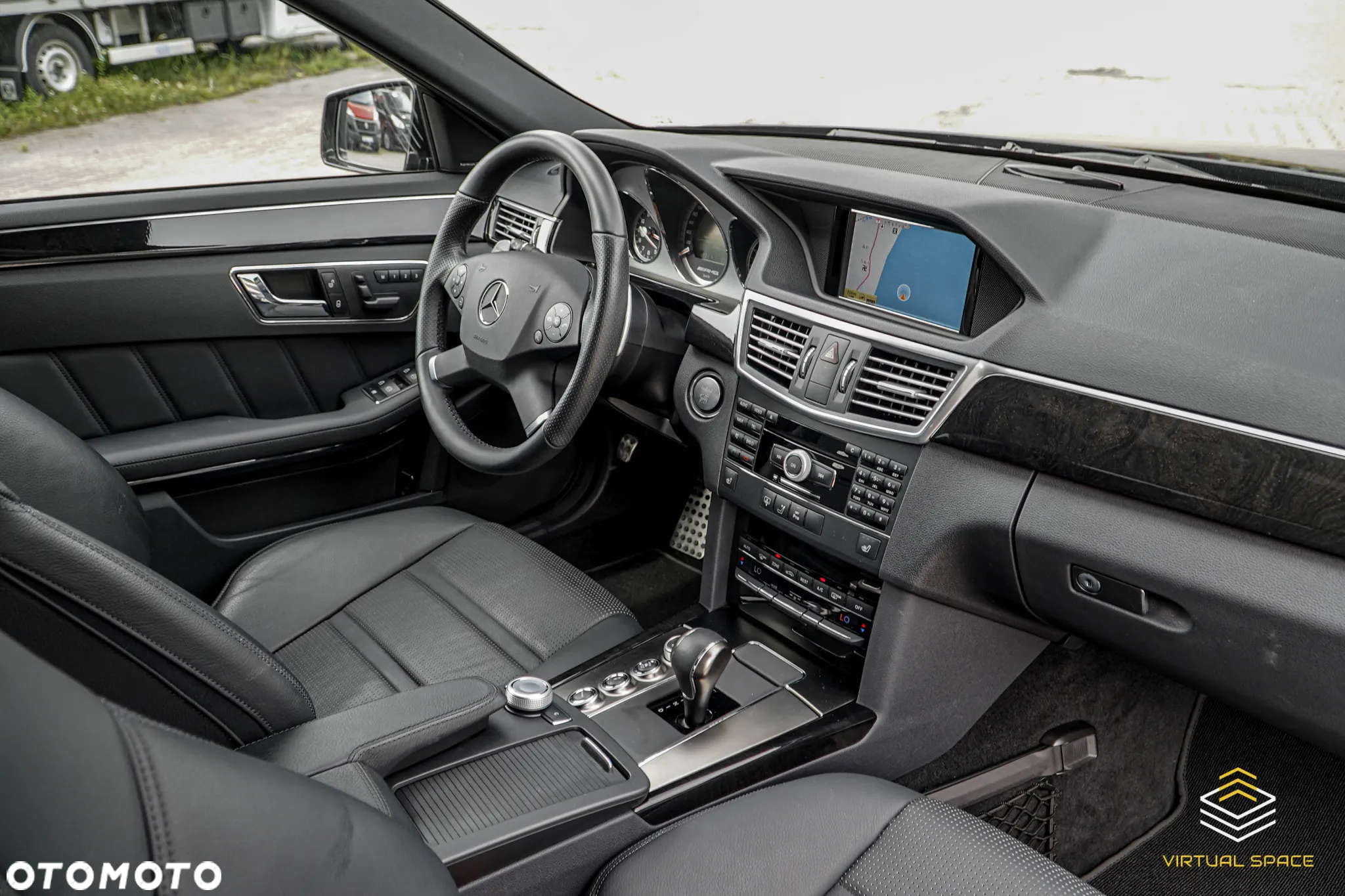 Mercedes-Benz Klasa E 63 AMG AMG Speedshift 7G-MCT - 30