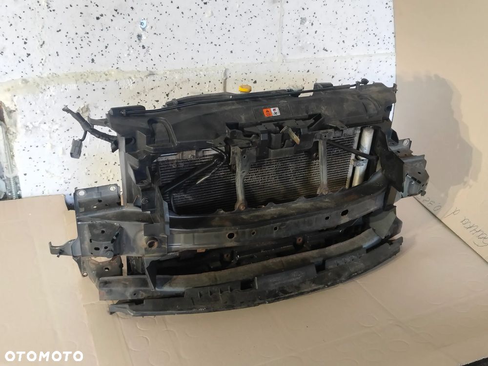 PAS PRZEDNI CHŁODNICE MAZDA 6 GH LIFT 2.2 DIESEL BELKA - 2